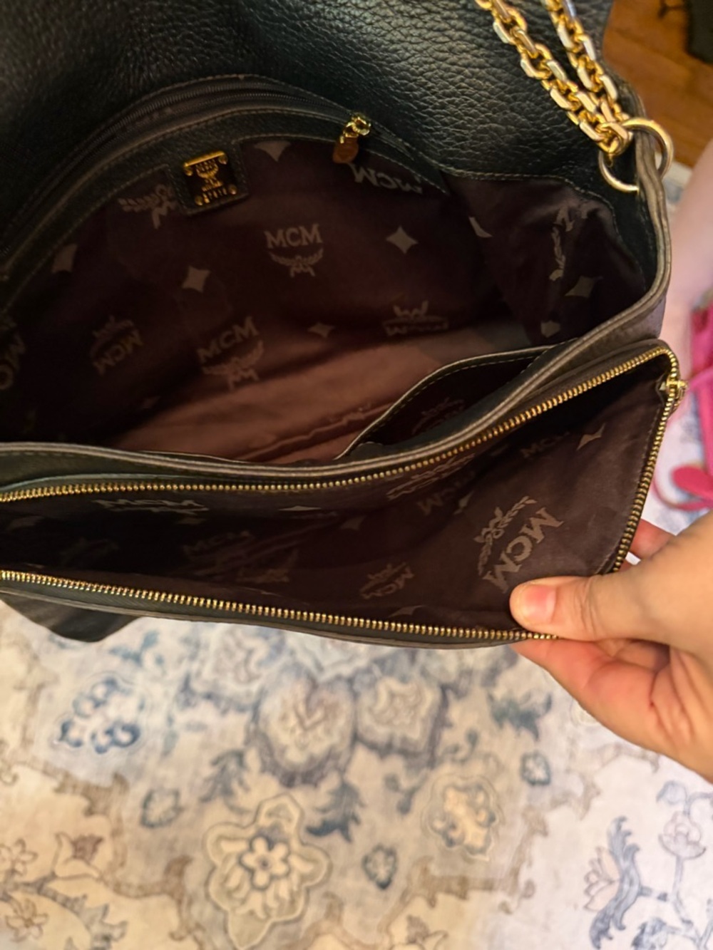 MCM Black Pebbled Leather Shoulder Bag with Gold Hardware - Picture 2 of 2